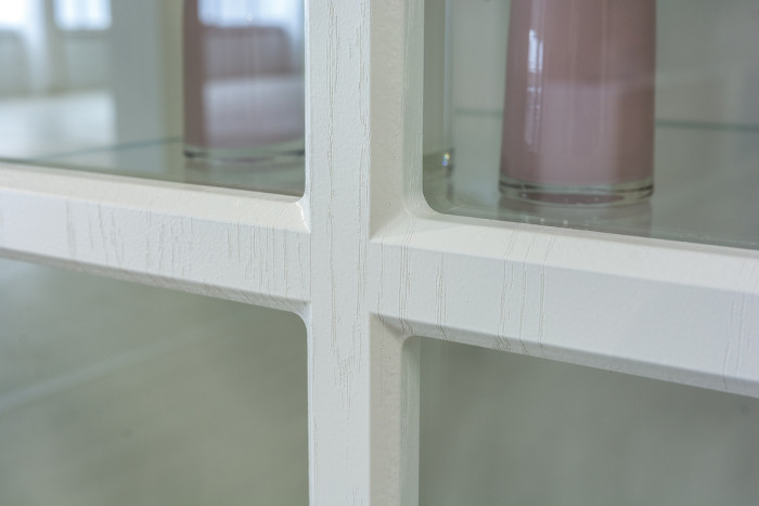 Ливерпуль Шкаф-витрина, цвет ясень ваниль/белый, ШхГхВ 50х41,4х220,3 см., идёт подсветка - спот врезной, универс. сб., подходит карниз 500 #1650022