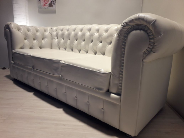 Диван Честер 3- х местный, белый